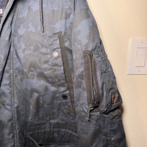 SuperDry SDX Parka Jacket Men's 2XL Blue Camo Faux Fur Trim Hood NWT - Picture 3 of 10